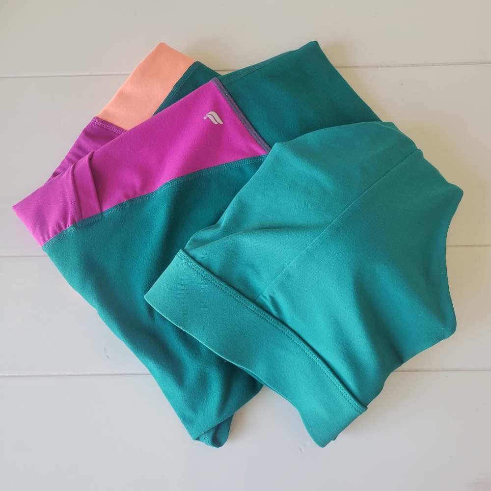 Set of Fabletics Dark Jade and Wild Nectar - XL